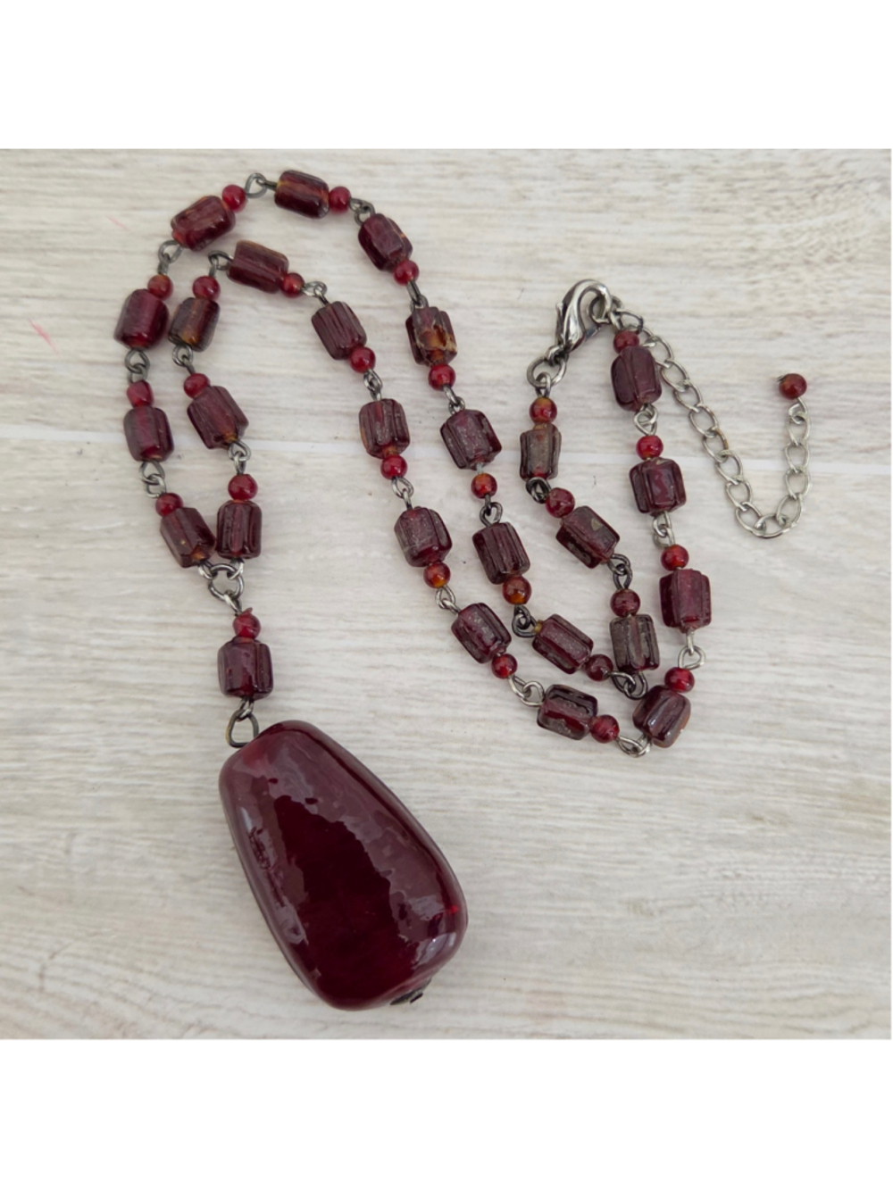 Vintage Style Red Cherry Barrel Beads Teardrop Pendant Womens Necklace